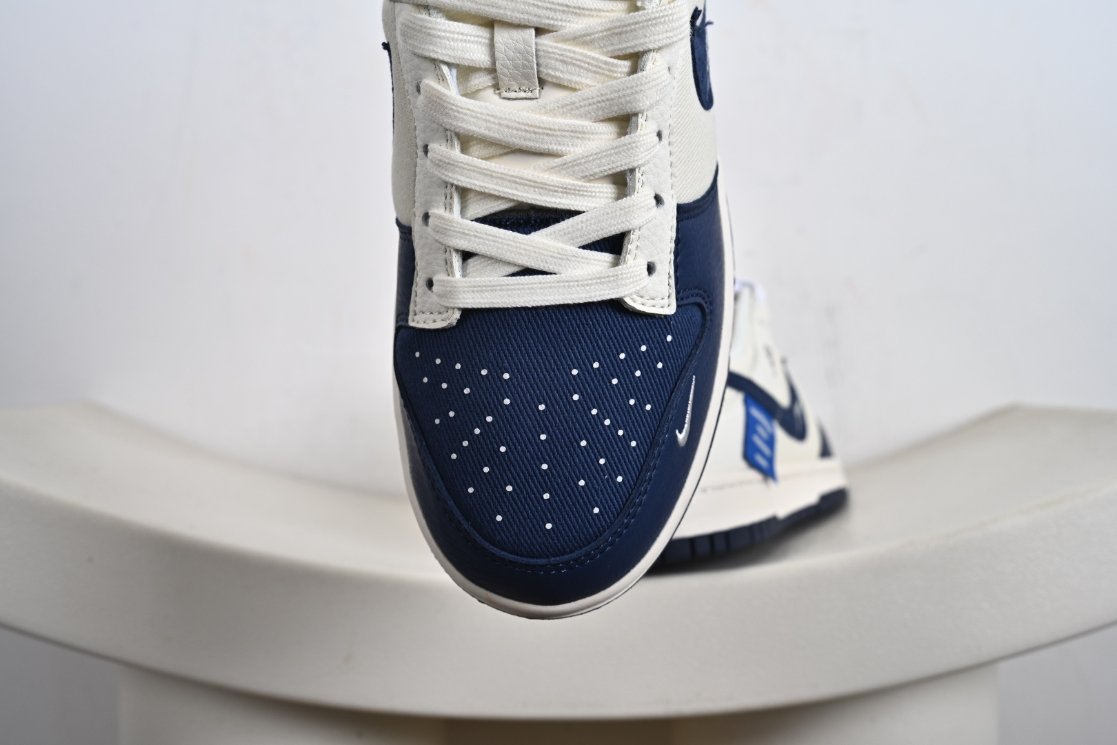 NK SB Dunk Low 联名 米白帆布蓝钩 高端定制 低帮休闲板鞋 XD1588-230