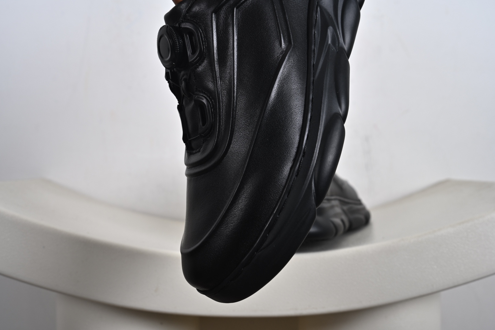 ECCO爱步登山鞋男款 舒适户外运动越野跑鞋健步BIOMC踪迹系列