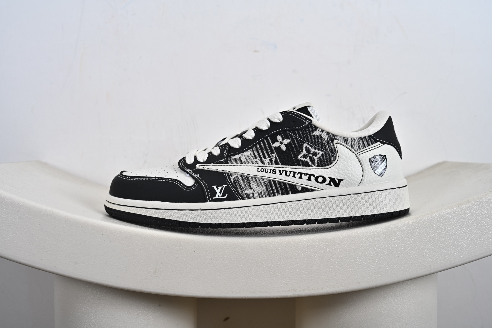 Travis Scott x Fragment Design x Air Jordan 1 Low SP AJ1 乔1 LV联名 黑白牛仔 低帮文化休闲板鞋 SC0601-052