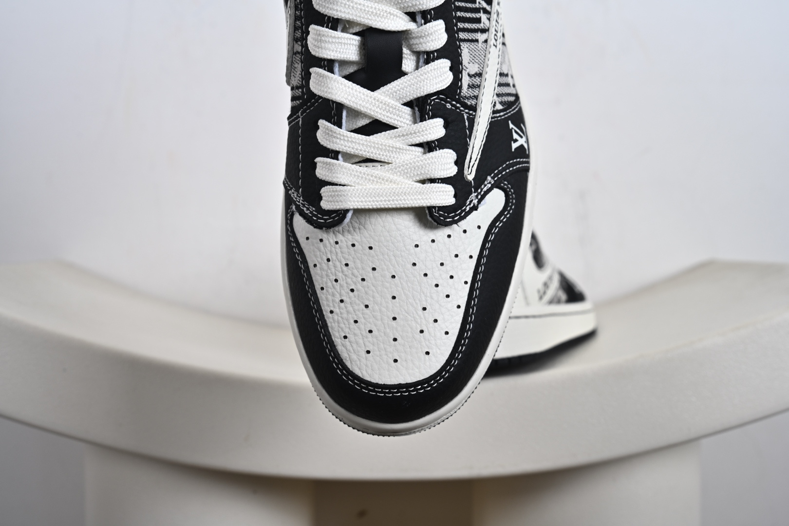 Travis Scott x Fragment Design x Air Jordan 1 Low SP AJ1 乔1 LV联名 黑白牛仔 低帮文化休闲板鞋 SC0601-052