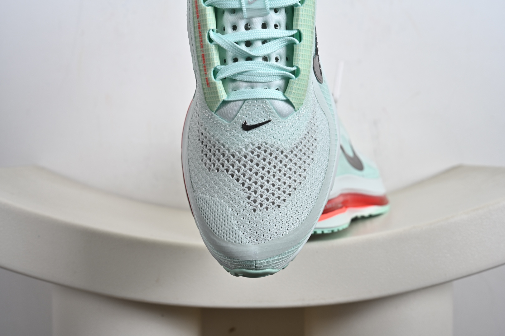Nike Air Zoom NIKE PEGASUS PREMIUM耐克 新款气垫缓震休闲跑步鞋 HQ2592-301