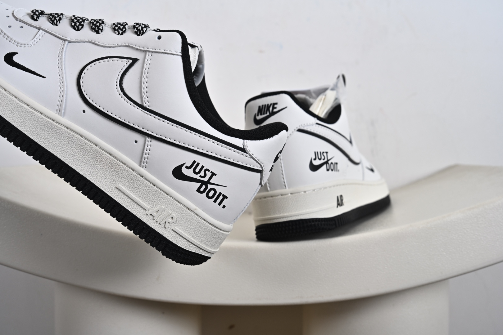 Nike Air Force 1'07 Low ”Justdoit” 白黑小勾 空军一号低帮休闲板鞋 CS5288-038
