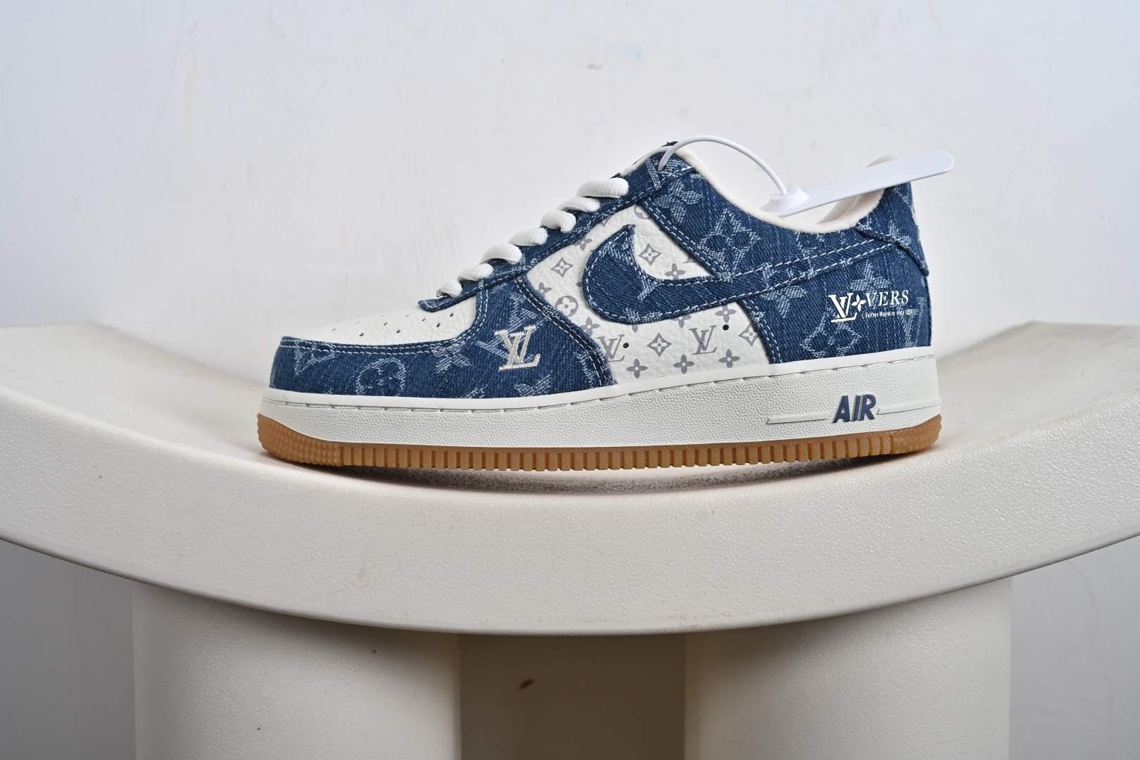 NK Air Force 1'07 Low 联名 白海军蓝 空军一号低帮休闲板鞋 YF9511-813 NK Air Force 1'07 Low 联名 白海军蓝 空军一号低帮休闲板鞋 YF9511-813