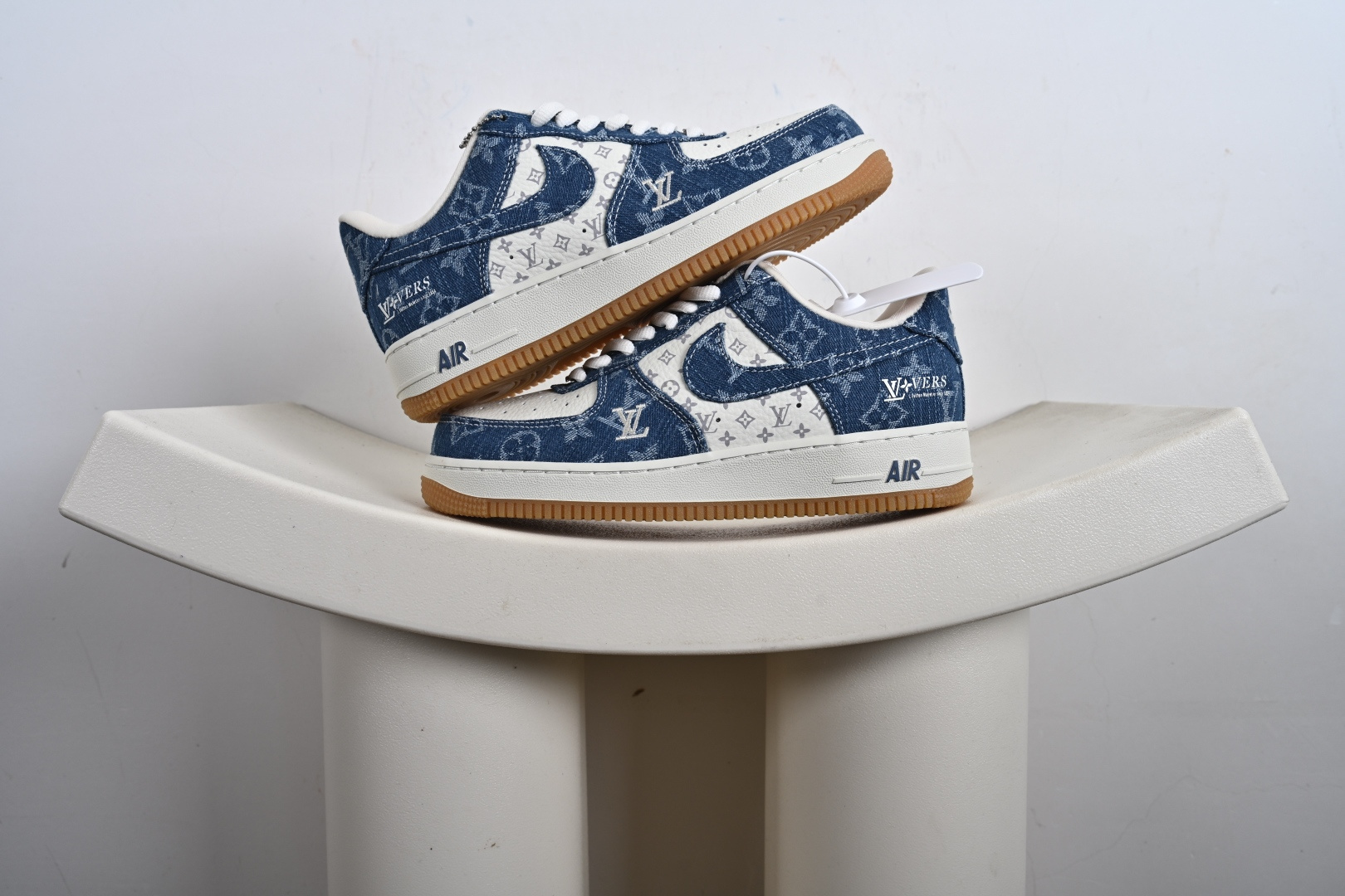 NK Air Force 1’07 Low 联名 白海军蓝 空军一号低帮休闲板鞋 YF9511-813 NK Air Force 1’07 Low 联名 白海军蓝 空军一号低帮休闲板鞋 YF9511-813