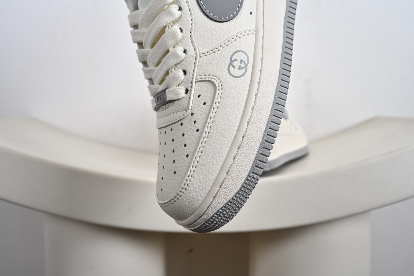 Nike Air Force 1'07 Low 古驰联名 鬼脸米灰 空军一号 低帮休闲板鞋 QW5836-024