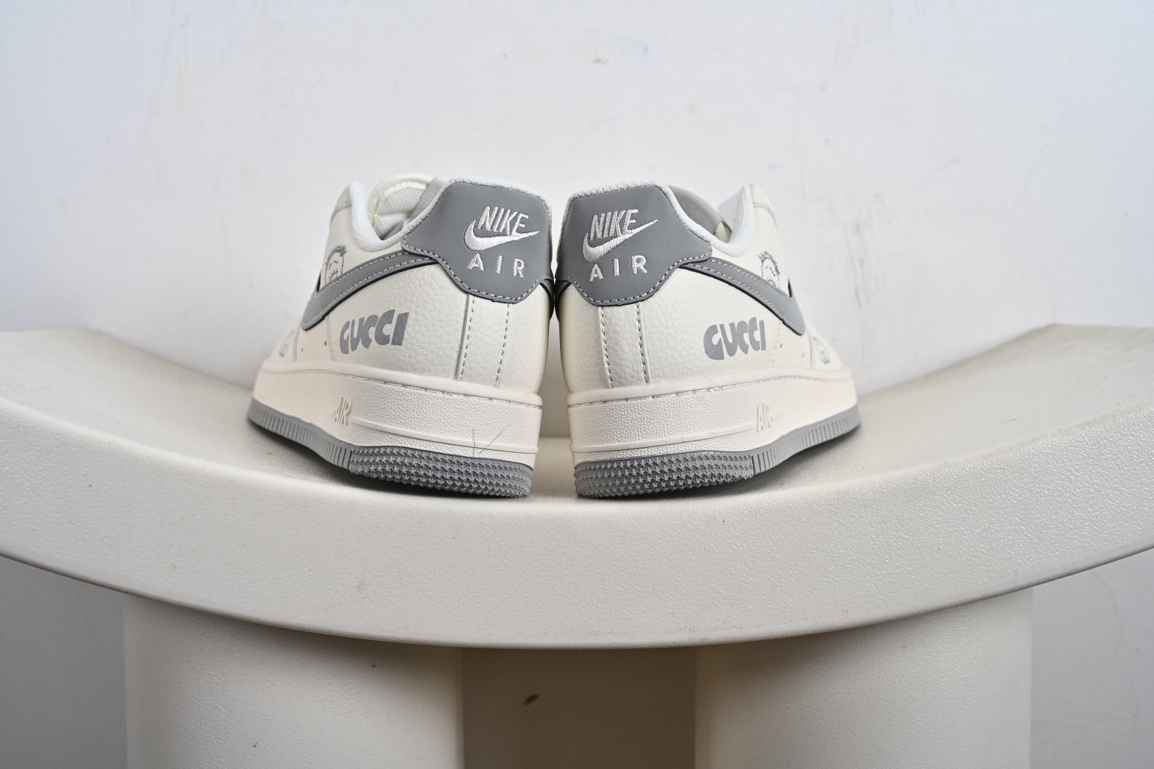 Nike Air Force 1'07 Low 古驰联名 鬼脸米灰 空军一号 低帮休闲板鞋 QW5836-024