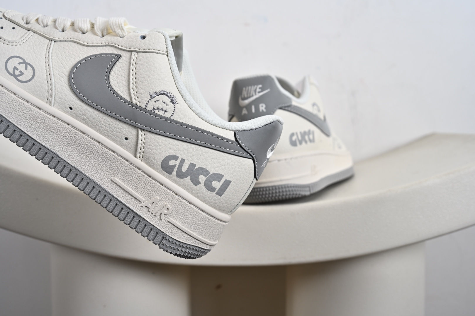 Nike Air Force 1'07 Low 古驰联名 鬼脸米灰 空军一号 低帮休闲板鞋 QW5836-024