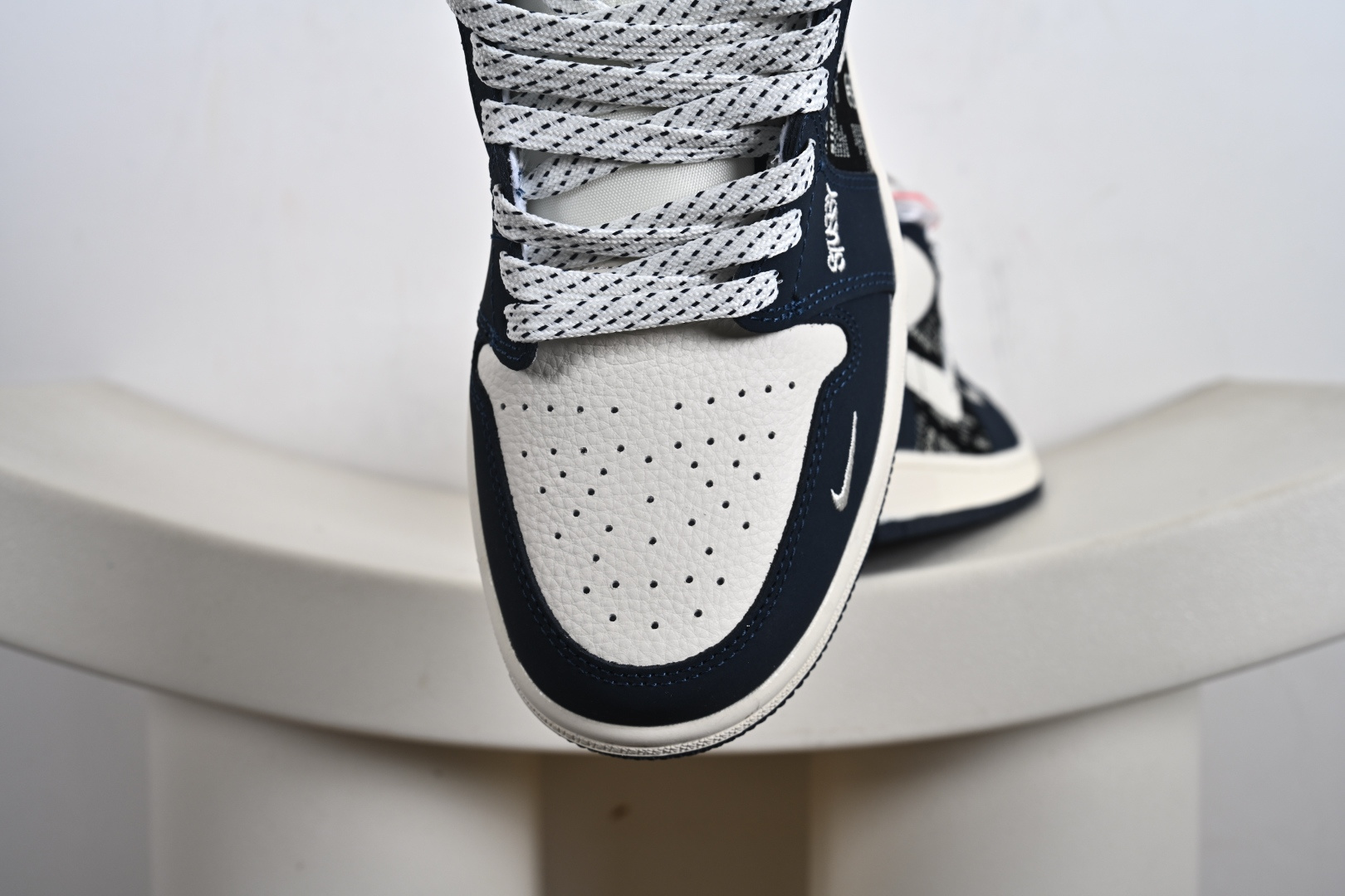 Stussy x Air Jordan 1 Low 斯图西 x AJ1 低帮 蓝白黑 AJ1 乔丹1代 aj1 乔1 低邦 深蓝黑 乔丹篮球鞋系列 LD8888-004