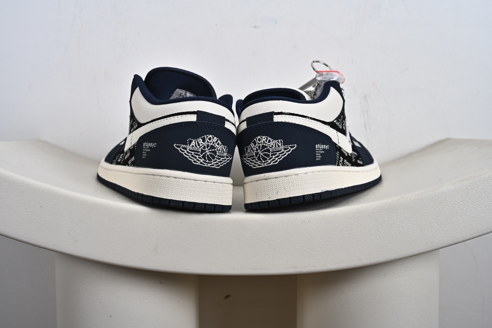 Stussy x Air Jordan 1 Low 斯图西 x AJ1 低帮 蓝白黑 AJ1 乔丹1代 aj1 乔1 低邦 深蓝黑 乔丹篮球鞋系列 LD8888-004