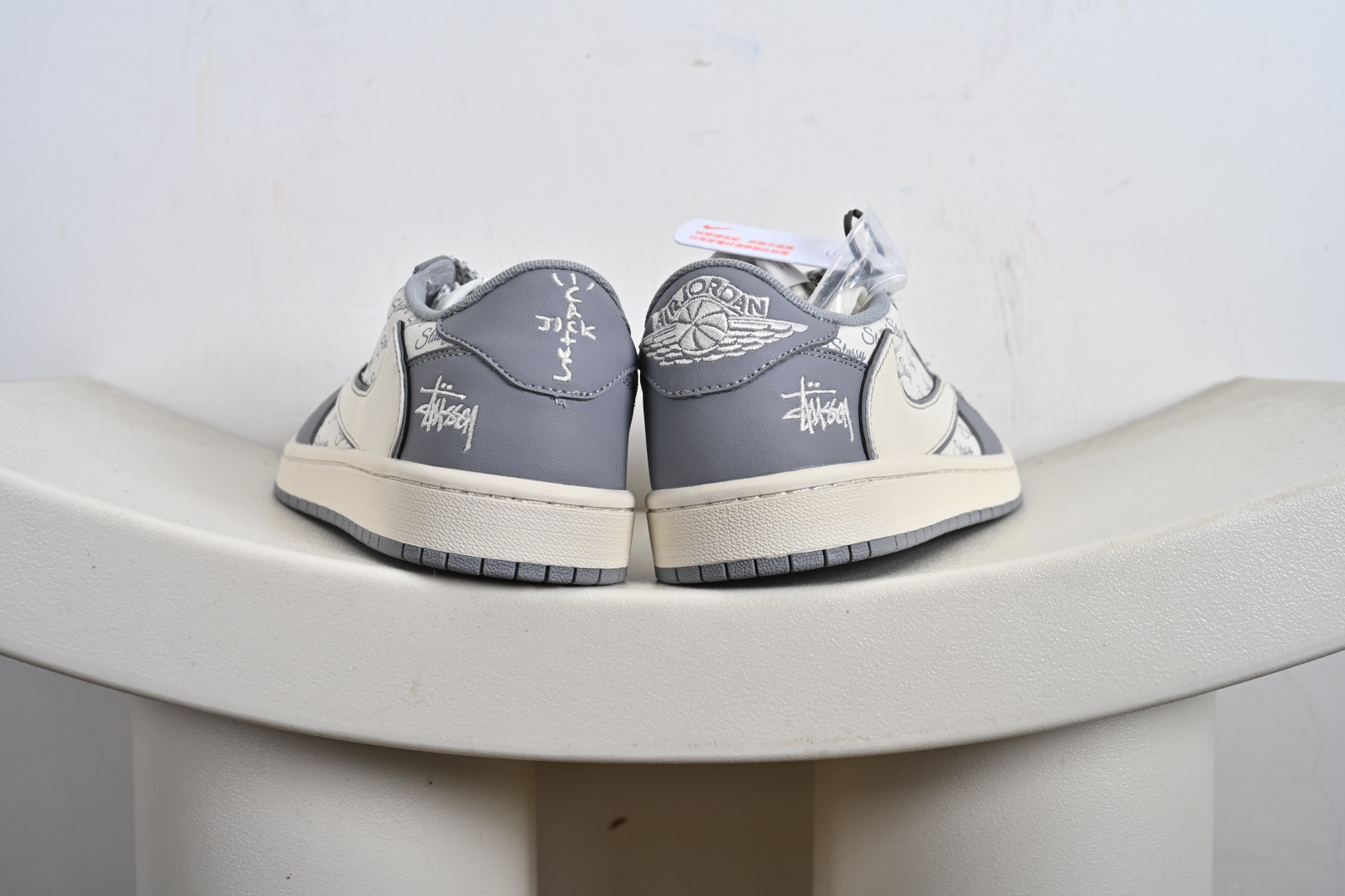 Stussy x Travis Scott x Air Jordan 1 Low 高端定制联名款倒钩低帮休闲运动鞋 CS5288-500