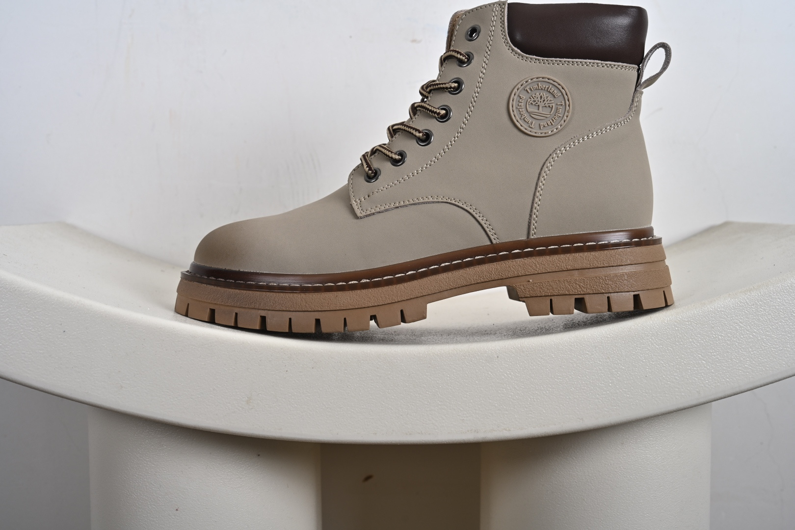 260 Timberland 添柏岚/天伯伦 经典户外休闲大黄靴系列 A18063T