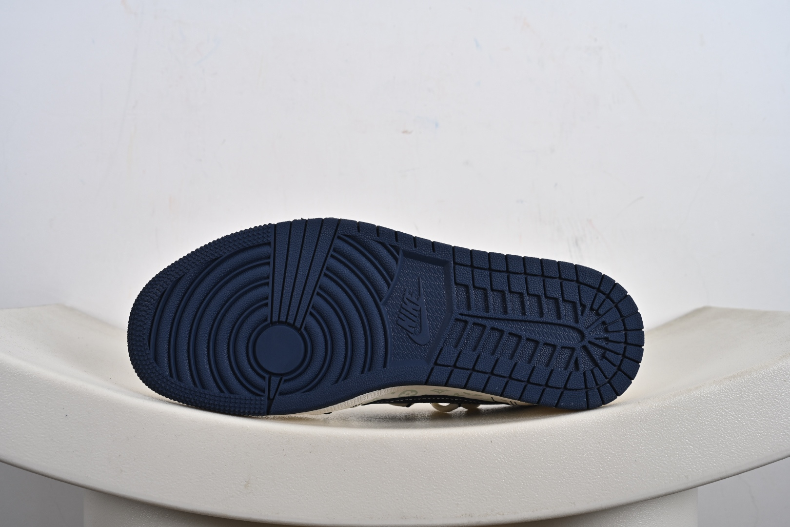 Travis Scott x Fragment Design x Jordan Air Jordan 1 Low SP LV联名-米白午夜蓝” HT5088-603