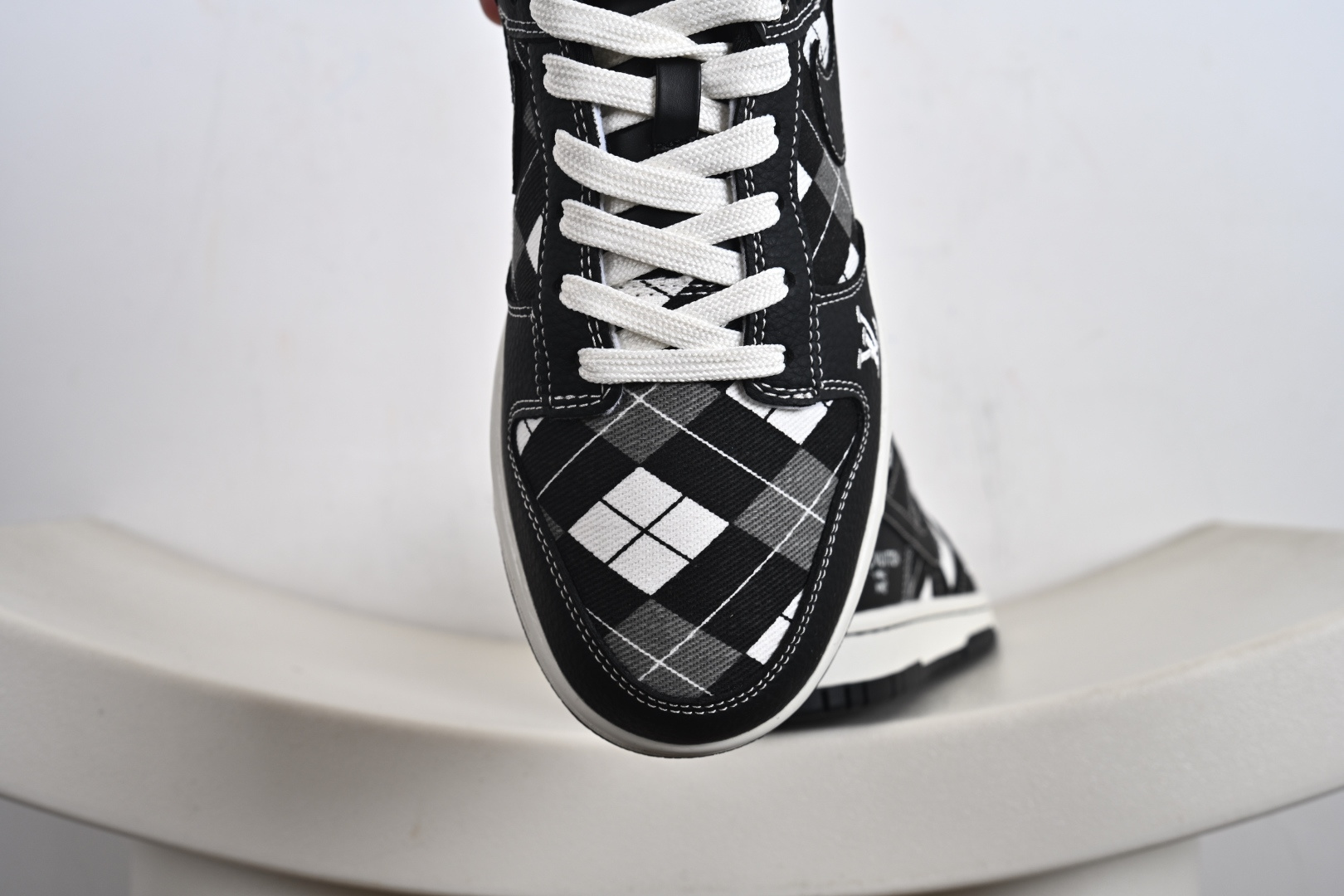 260 定制球鞋 Nike SB Dunk Low LV联名 黑白网格 高端定制 低帮休闲板鞋 SC0601-460-Chinese UA Cheap High Quatity Brand Clothes Bags handbags Sneakers wholesale wholesaler seller from China Factory suppliers Fashion Clothing Shoes best Quality Beautiful Price 260 定制球鞋 Nike SB Dunk Low LV联名 黑白网格 高端定制 低帮休闲板鞋 SC0601-460