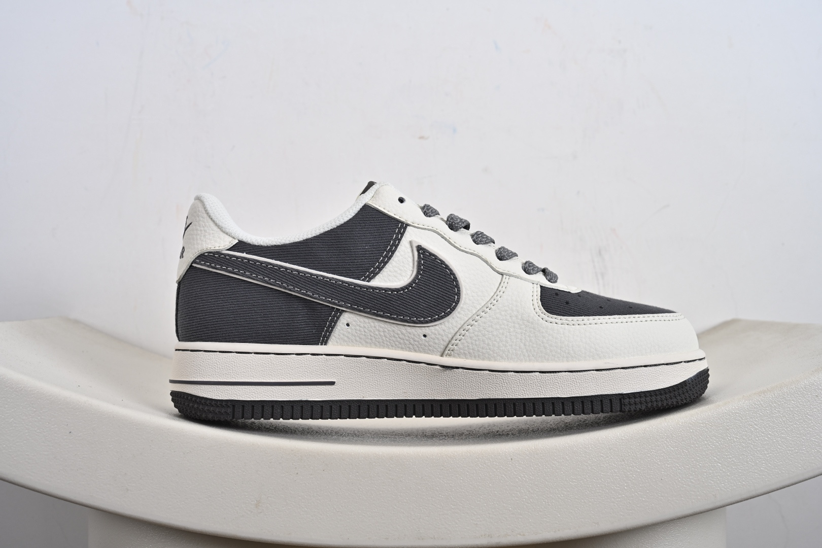 NIke Air Force 1 '07 Low 联名款 空军一号 低帮 运动鞋 休闲鞋 JP8028-011