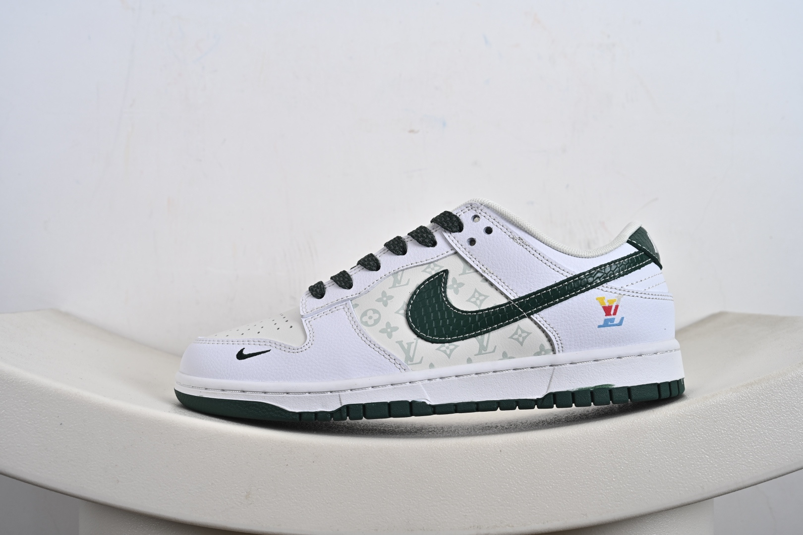 240 NIKE Dunk Low RETRO 联名款 HS2506-214-Chinese UA Cheap High Quatity Brand Clothes Bags handbags Sneakers wholesale wholesaler seller from China Factory suppliers Fashion Clothing Shoes best Quality Beautiful Price 240 NIKE Dunk Low RETRO 联名款 HS2506-214