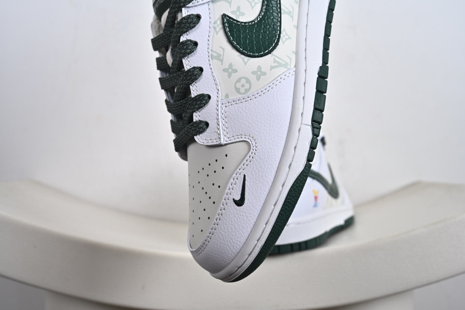 240 NIKE Dunk Low RETRO 联名款 HS2506-214-Chinese UA Cheap High Quatity Brand Clothes Bags handbags Sneakers wholesale wholesaler seller from China Factory suppliers Fashion Clothing Shoes best Quality Beautiful Price 240 NIKE Dunk Low RETRO 联名款 HS2506-214