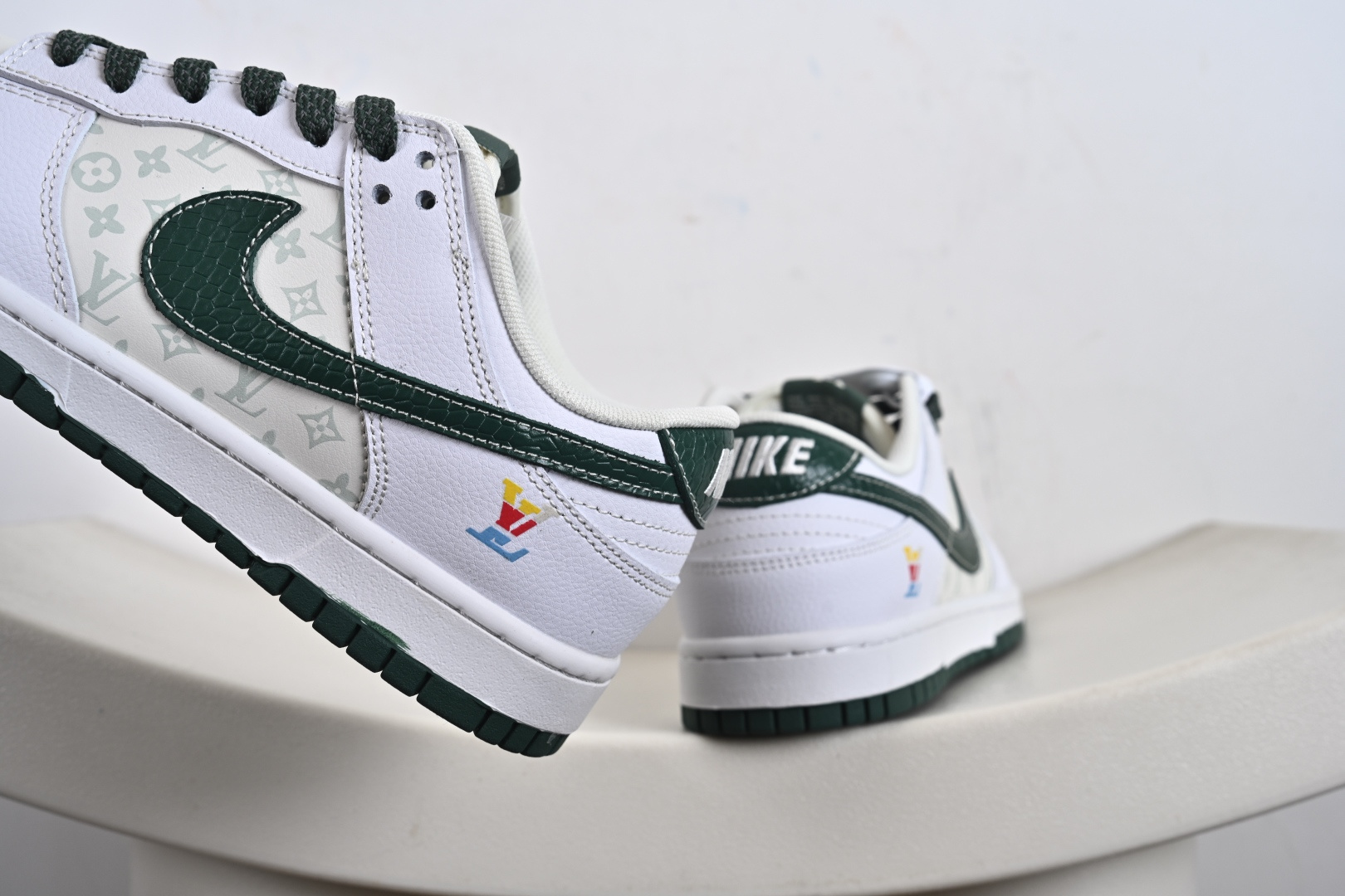 240 NIKE Dunk Low RETRO 联名款 HS2506-214-Chinese UA Cheap High Quatity Brand Clothes Bags handbags Sneakers wholesale wholesaler seller from China Factory suppliers Fashion Clothing Shoes best Quality Beautiful Price 240 NIKE Dunk Low RETRO 联名款 HS2506-214