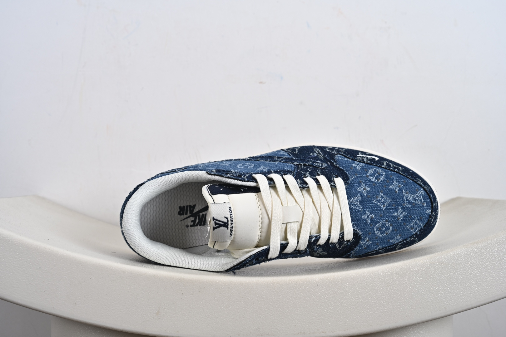 260 定制版 Travis Scott x Fragment Design x Air Jordan 1 Low SP AJ1 乔1 LV联名 水洗牛仔深蓝印花 低帮文化休闲板鞋 XD0798-312