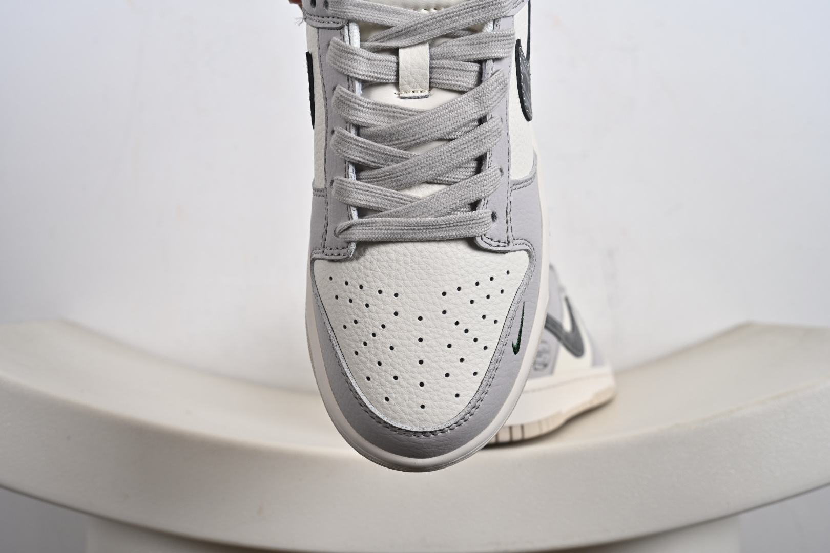 260 定制版 Dunk SB Low SB 低帮 灰白绿 ZH2598-276