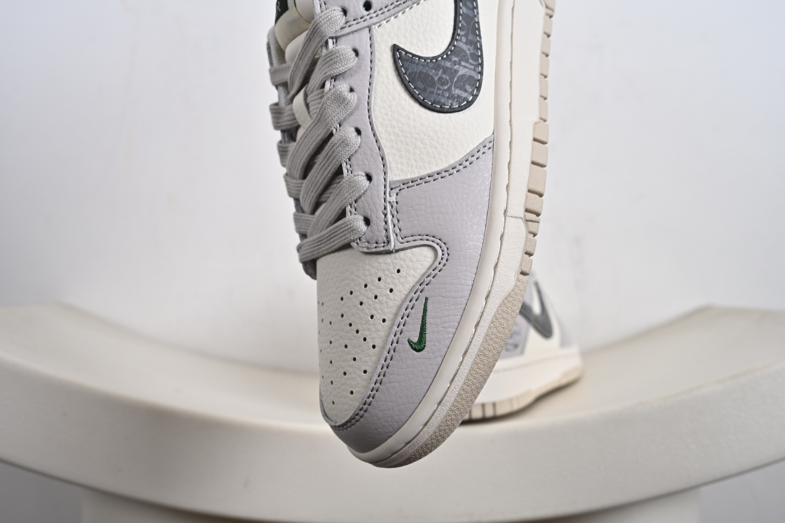 260 定制版 Dunk SB Low SB 低帮 灰白绿 ZH2598-276