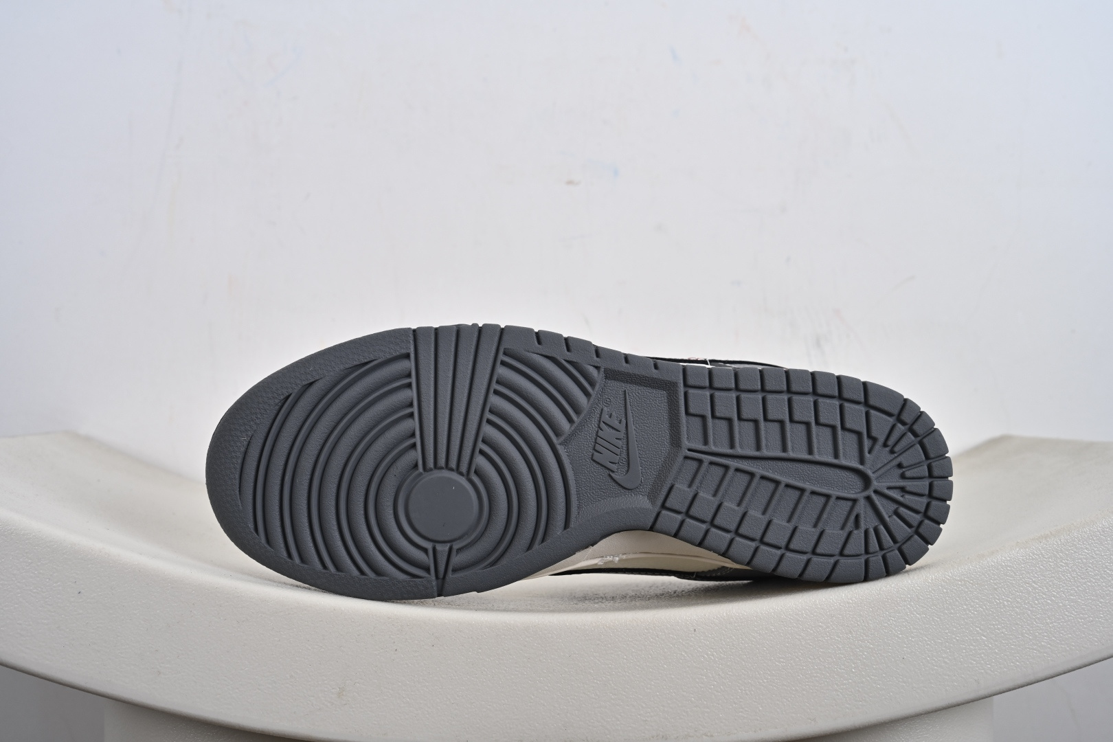 240 NIKE Dunk Low 联名款 HS2506-235