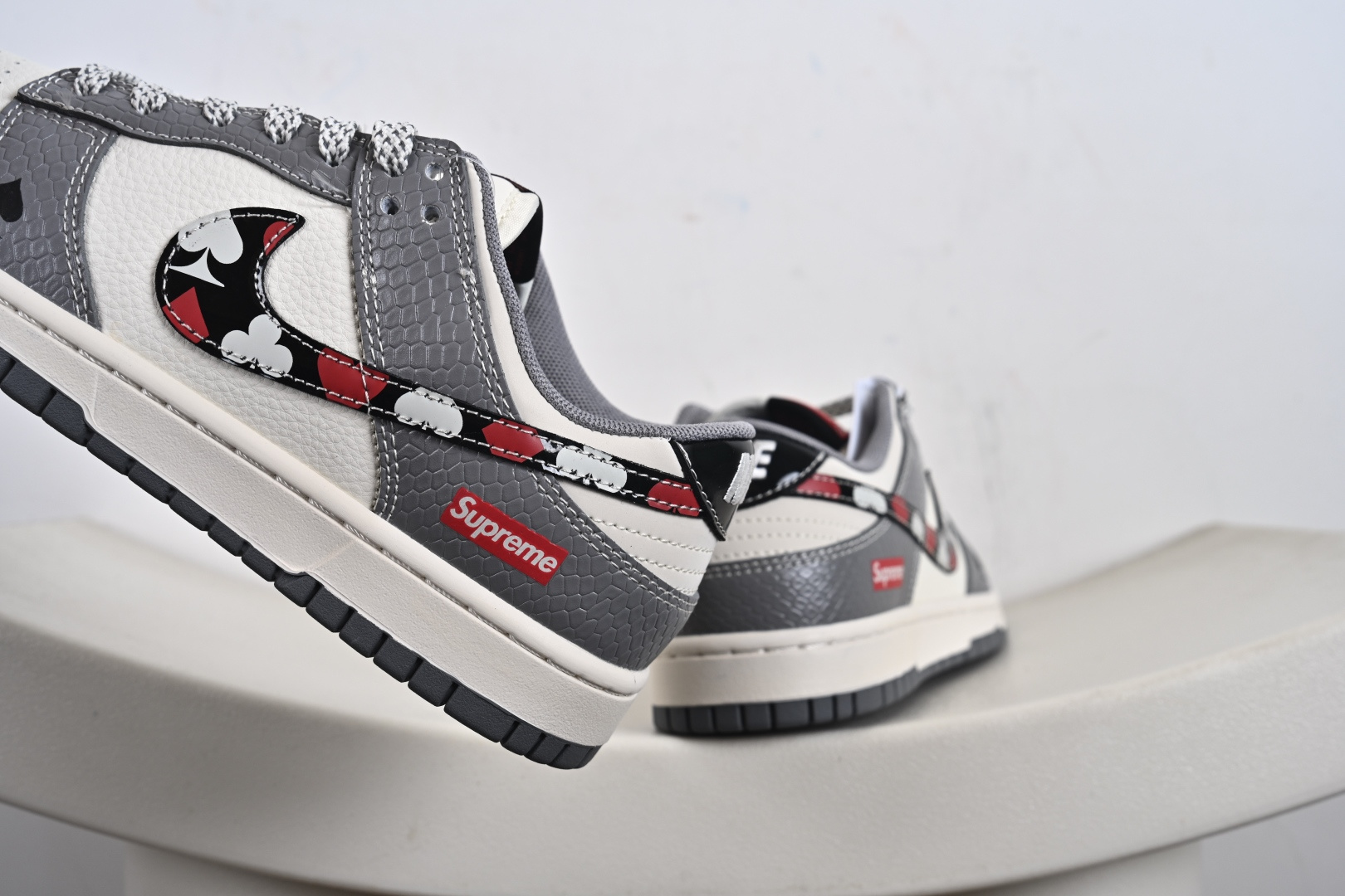 240 NIKE Dunk Low 联名款 HS2506-235