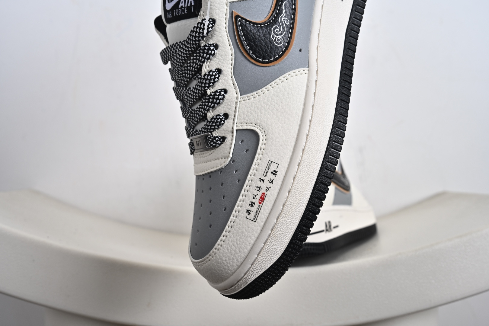 240 NIke Air Force 1 '07 Low “青衣虾仁——大明不妙曲”空军一号 低帮 运动鞋 SM6668-118