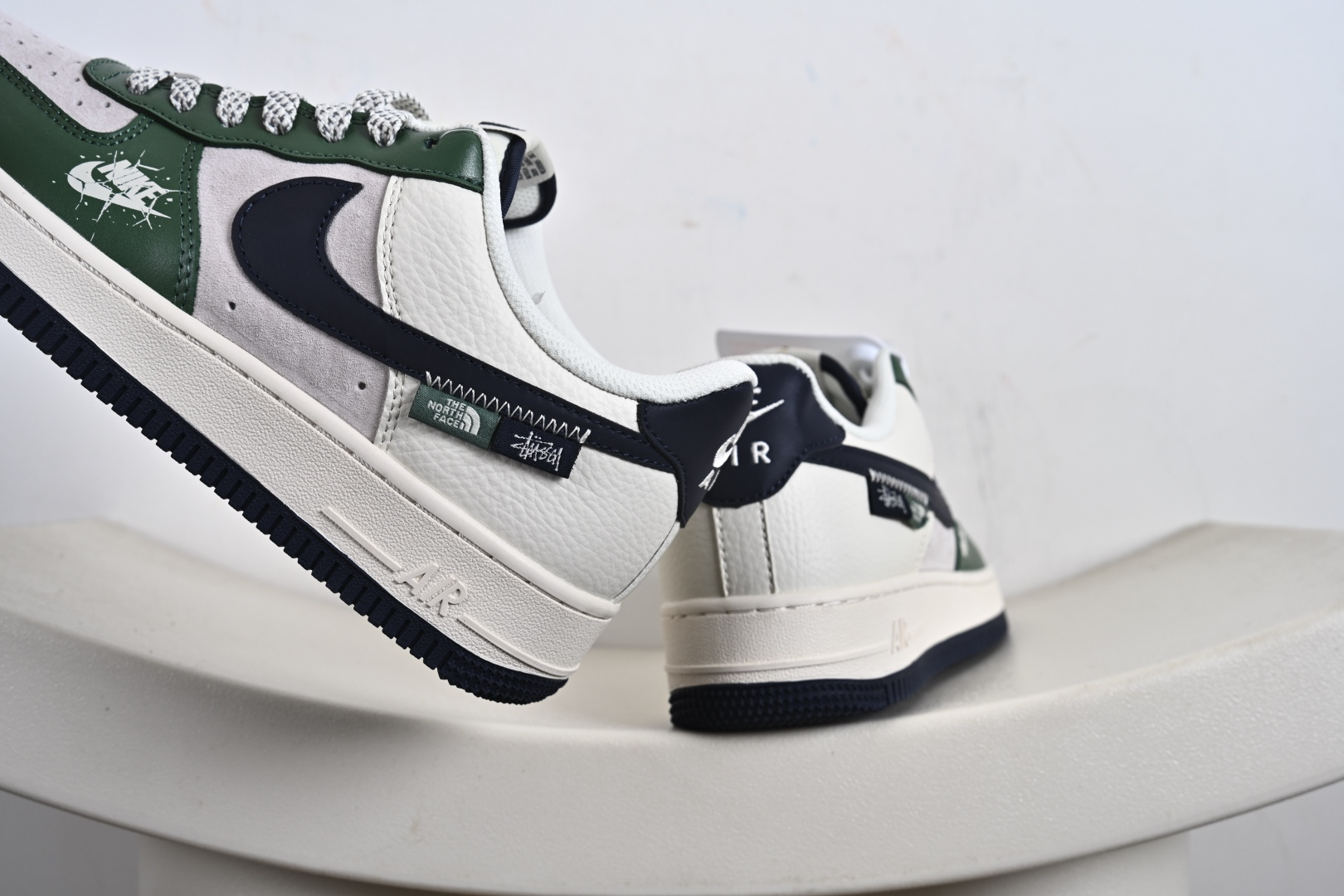 NIKE AIR FORCE 1‘07 LV8 联名款 HS8068-053