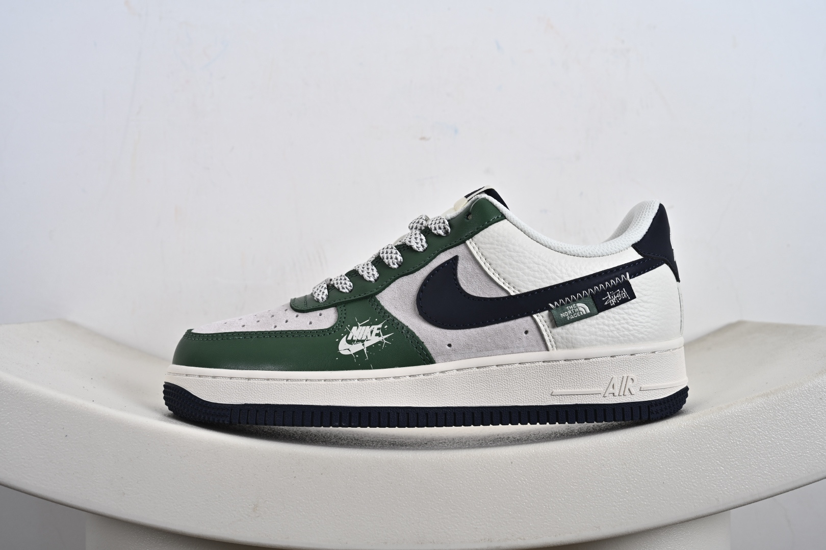 NIKE AIR FORCE 1‘07 LV8 联名款 HS8068-053