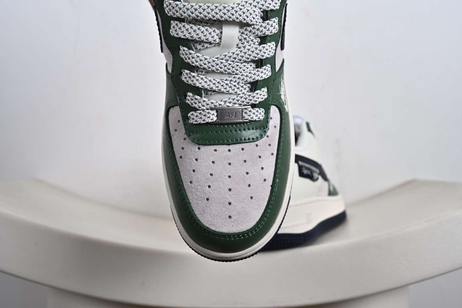 NIKE AIR FORCE 1‘07 LV8 联名款 HS8068-053