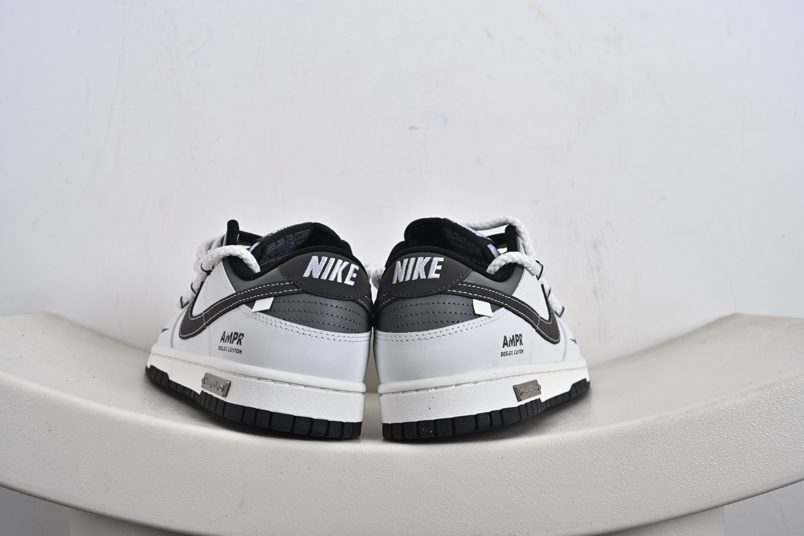 260 Nike SB Dunk Low ”Just Do It” 绑带 周年高端定制 低帮休闲板鞋 WB0510-064