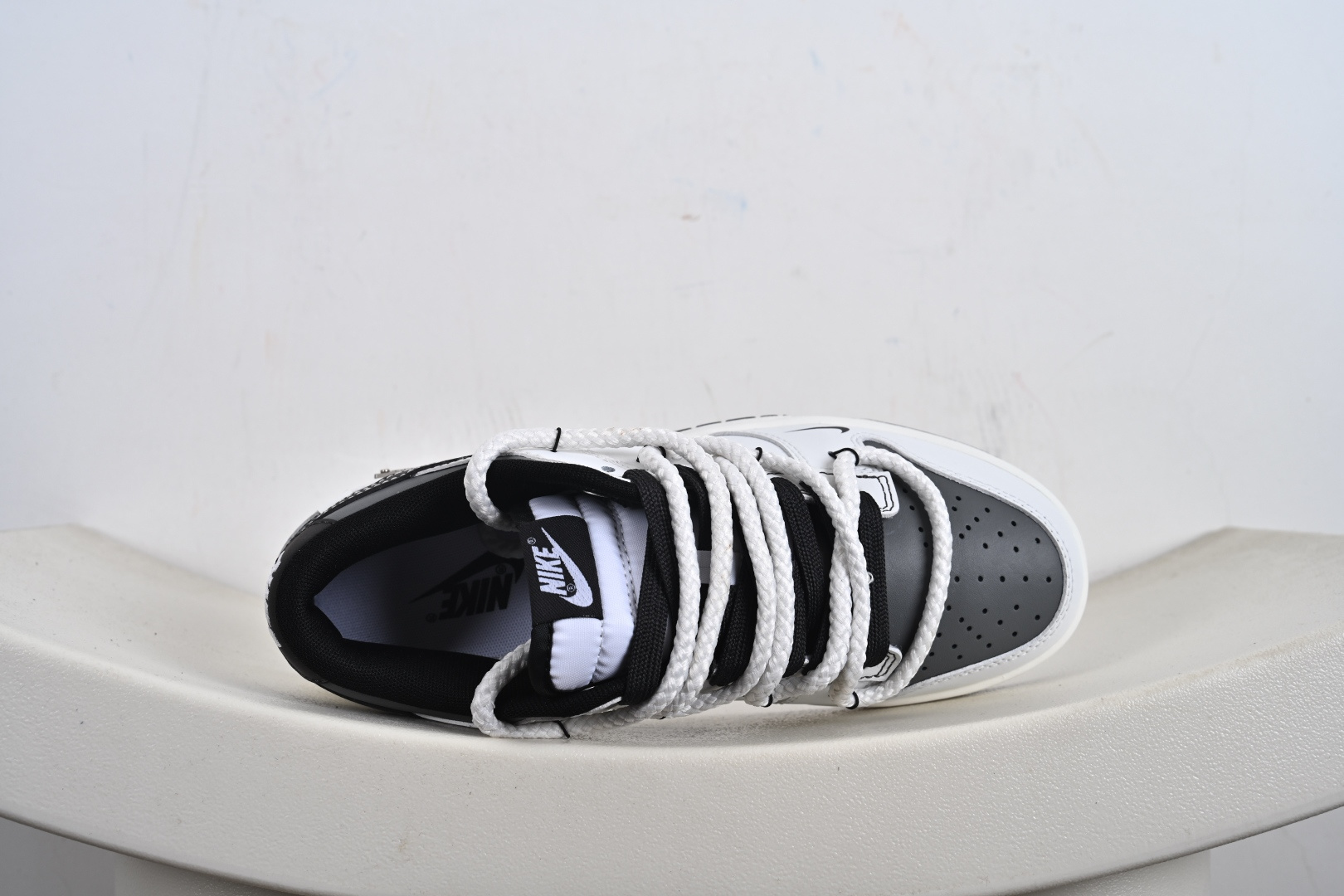 260 Nike SB Dunk Low ”Just Do It” 绑带 周年高端定制 低帮休闲板鞋 WB0510-064