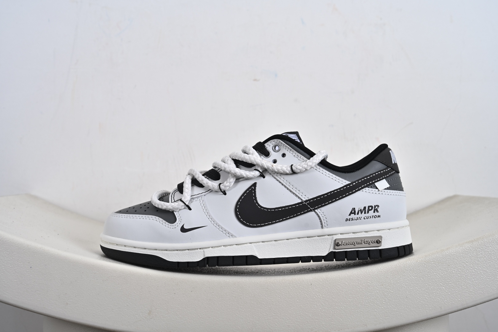 260 Nike SB Dunk Low ”Just Do It” 绑带 周年高端定制 低帮休闲板鞋 WB0510-064