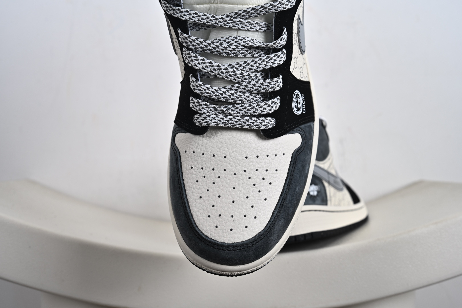 260 Nike Air Jordan 1 Low AJ1乔1低帮休闲板鞋 LD8888-005-Chinese UA Cheap High Quatity Brand Clothes Bags handbags Sneakers wholesale wholesaler seller from China Factory suppliers Fashion Clothing Shoes best Quality Beautiful Price 260 Nike Air Jordan 1 Low AJ1乔1低帮休闲板鞋 LD8888-005