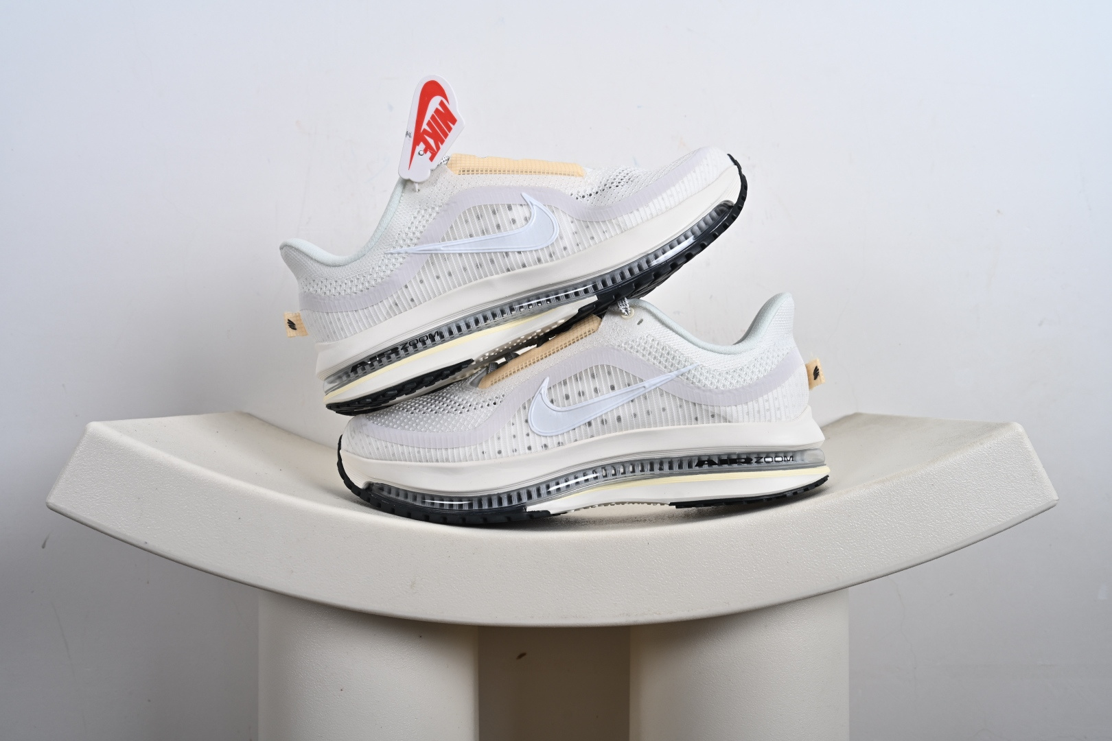 NK Pegasus Premium 飞马全掌气垫跑步运动鞋 HQ2593-104 NK Pegasus Premium 飞马全掌气垫跑步运动鞋 HQ2593-104