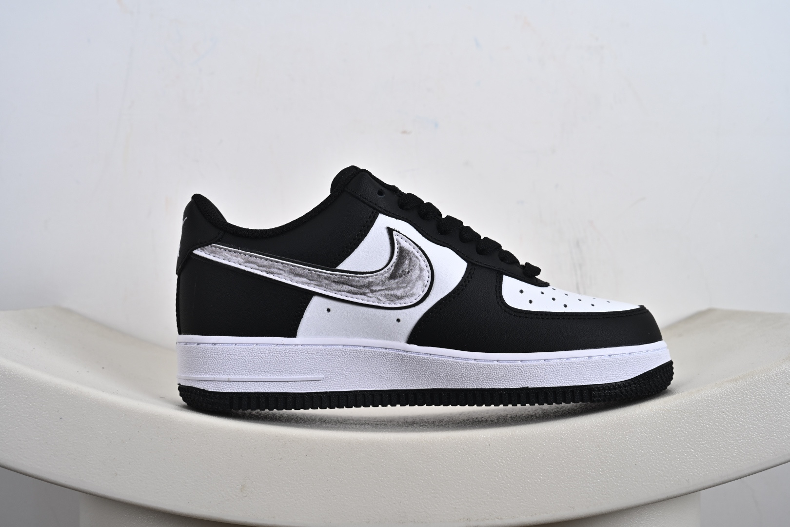 240 Nike Air Force 1 Low ZH0316-118