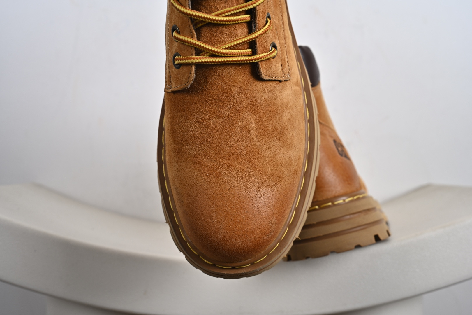 260 CAT卡特 硬汉推土机品牌 经典百搭户外休闲大黄靴系列 P726537