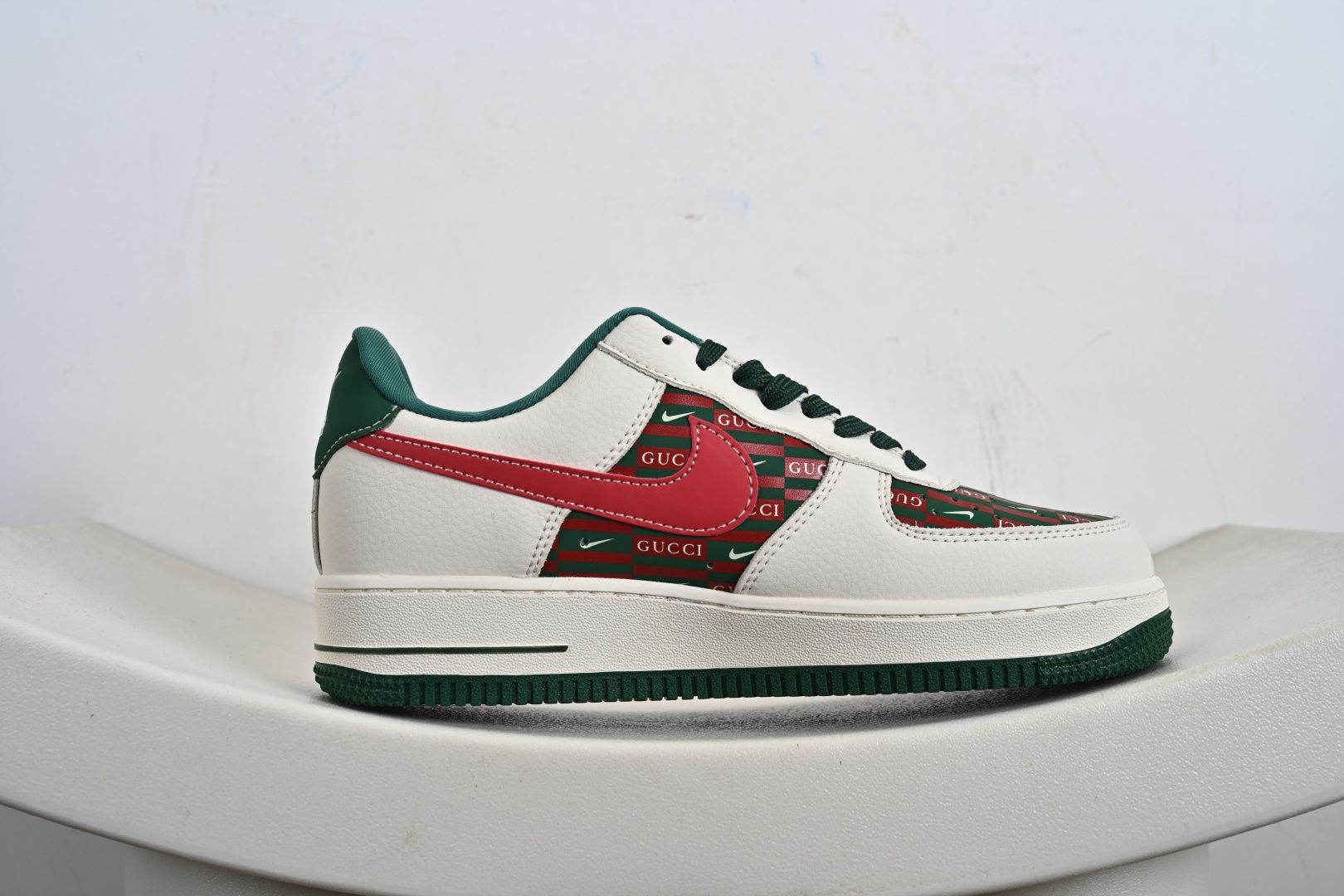 240 定制版 Gucci x Nk Air Force 1’07 定制配色 古驰联名 空军一号低帮经典低帮休闲百搭板鞋 DD1982-312-Chinese UA Cheap High Quatity Brand Clothes Bags handbags Sneakers wholesale wholesaler seller from China Factory suppliers Fashion Clothing Shoes best Quality Beautiful Price 240 定制版 Gucci x Nk Air Force 1’07 定制配色 古驰联名 空军一号低帮经典低帮休闲百搭板鞋 DD1982-312