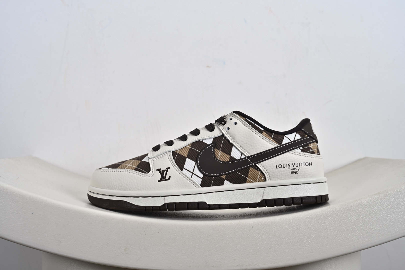 260 Nike SB Dunk Low“LV联名——白棕网格” 高端定制 低帮休闲板鞋 SC0601-461-Chinese UA Cheap High Quatity Brand Clothes Bags handbags Sneakers wholesale wholesaler seller from China Factory suppliers Fashion Clothing Shoes best Quality Beautiful Price 260 Nike SB Dunk Low“LV联名——白棕网格” 高端定制 低帮休闲板鞋 SC0601-461