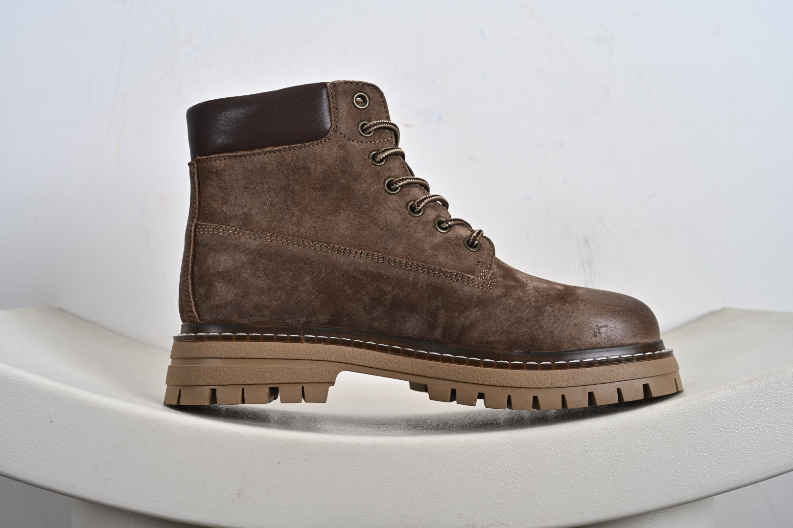 260 Timberland添柏岚/天伯伦 户外高帮休闲大黄靴系列 A18069B