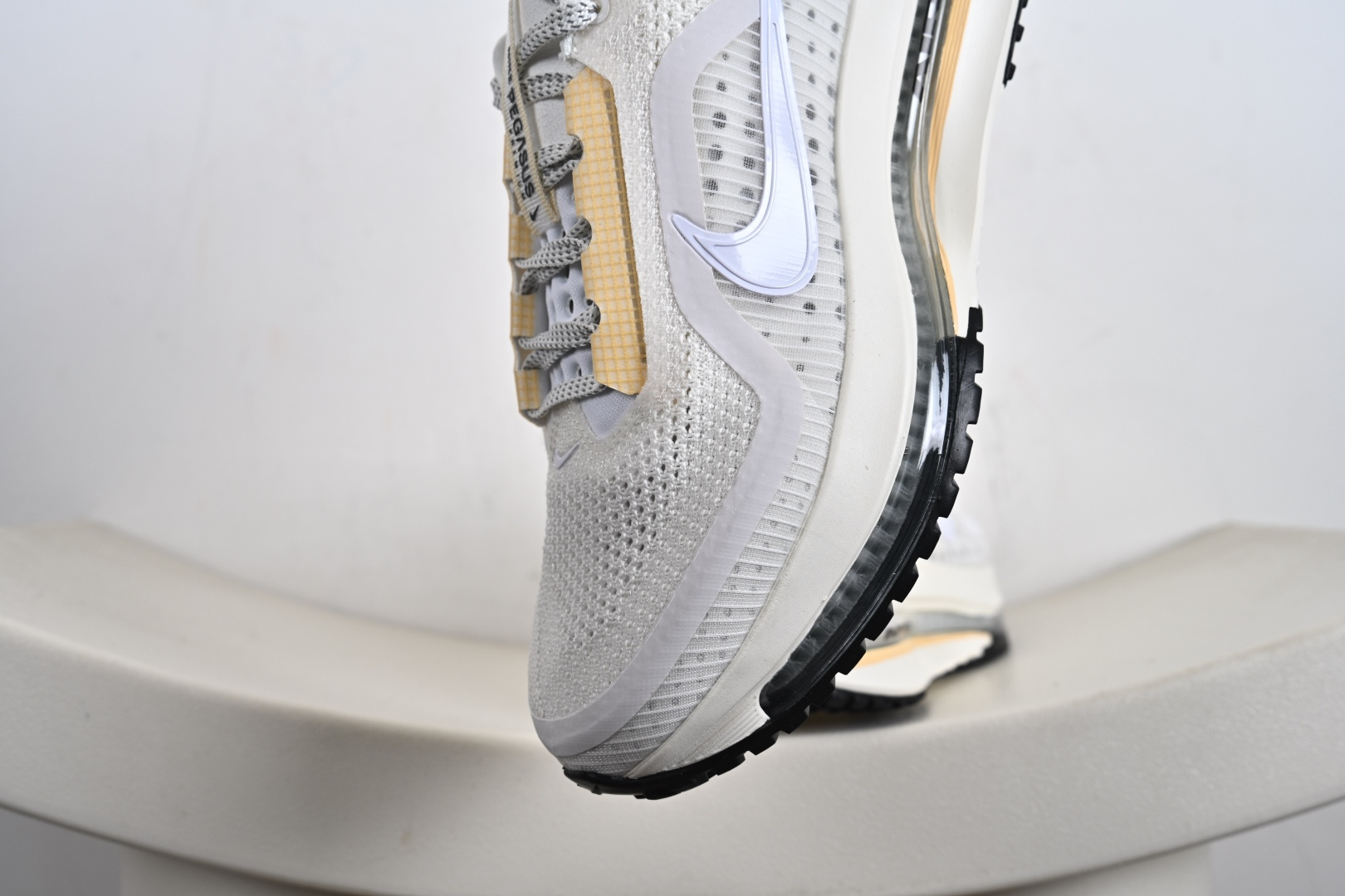 220 Nike Air Zoom Pegasus Premium 耐克 新款气垫缓震休闲跑步鞋 HQ2593-104