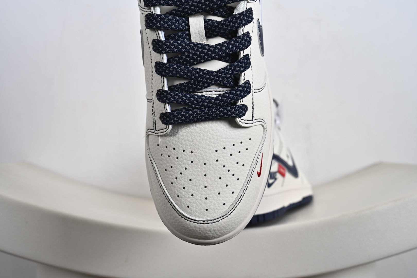 260 定制版 NK SB Dunk Low Supreme联名 米蓝勾 高端定制 低帮休闲板鞋 HH7518-083