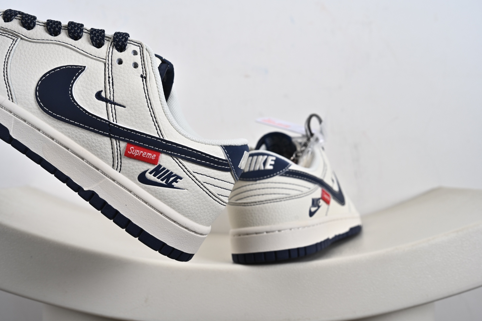 260 定制版 NK SB Dunk Low Supreme联名 米蓝勾 高端定制 低帮休闲板鞋 HH7518-083