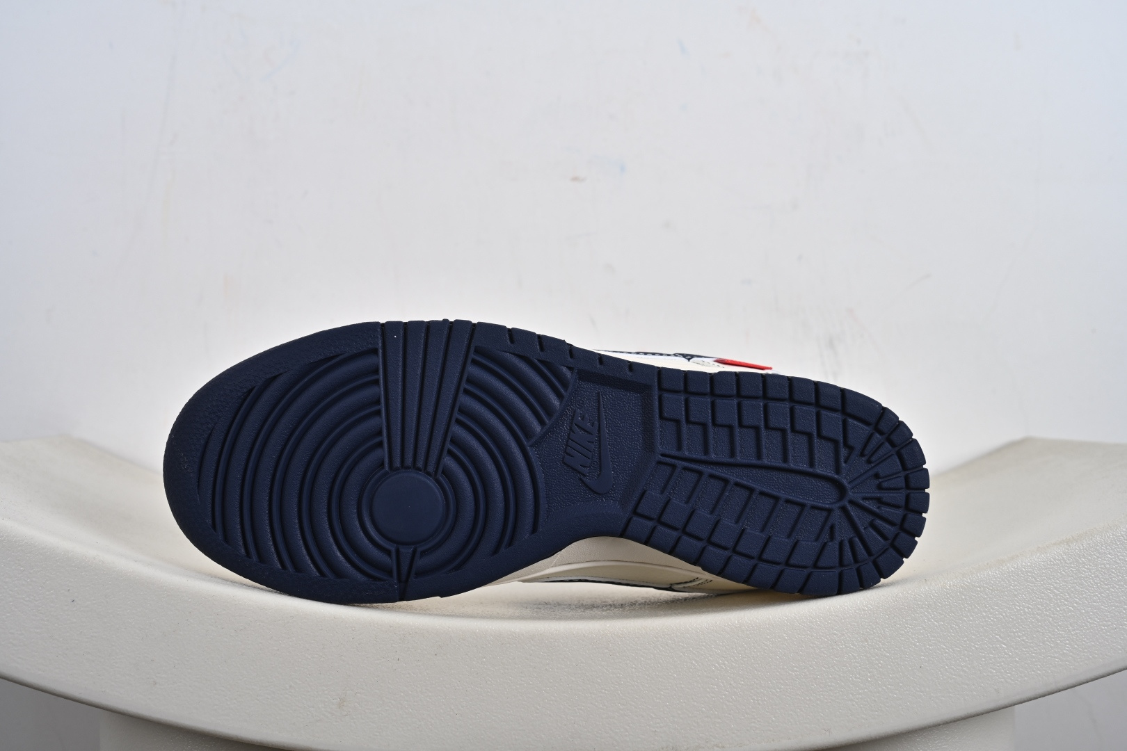 260 定制版 NK SB Dunk Low Supreme联名 米蓝勾 高端定制 低帮休闲板鞋 HH7518-083