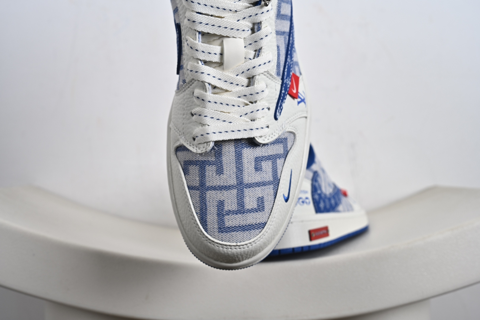 260 定制版 Travis Scott x Fragment Design x Air Jordan 1 Low SP AJ1 乔1 联名 白蓝牛仔 低帮文化休闲板鞋 SC0601-055