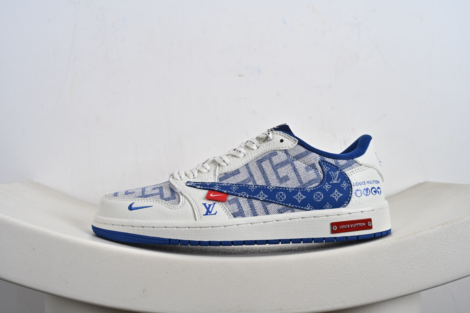 260 定制版 Travis Scott x Fragment Design x Air Jordan 1 Low SP AJ1 乔1 联名 白蓝牛仔 低帮文化休闲板鞋 SC0601-055