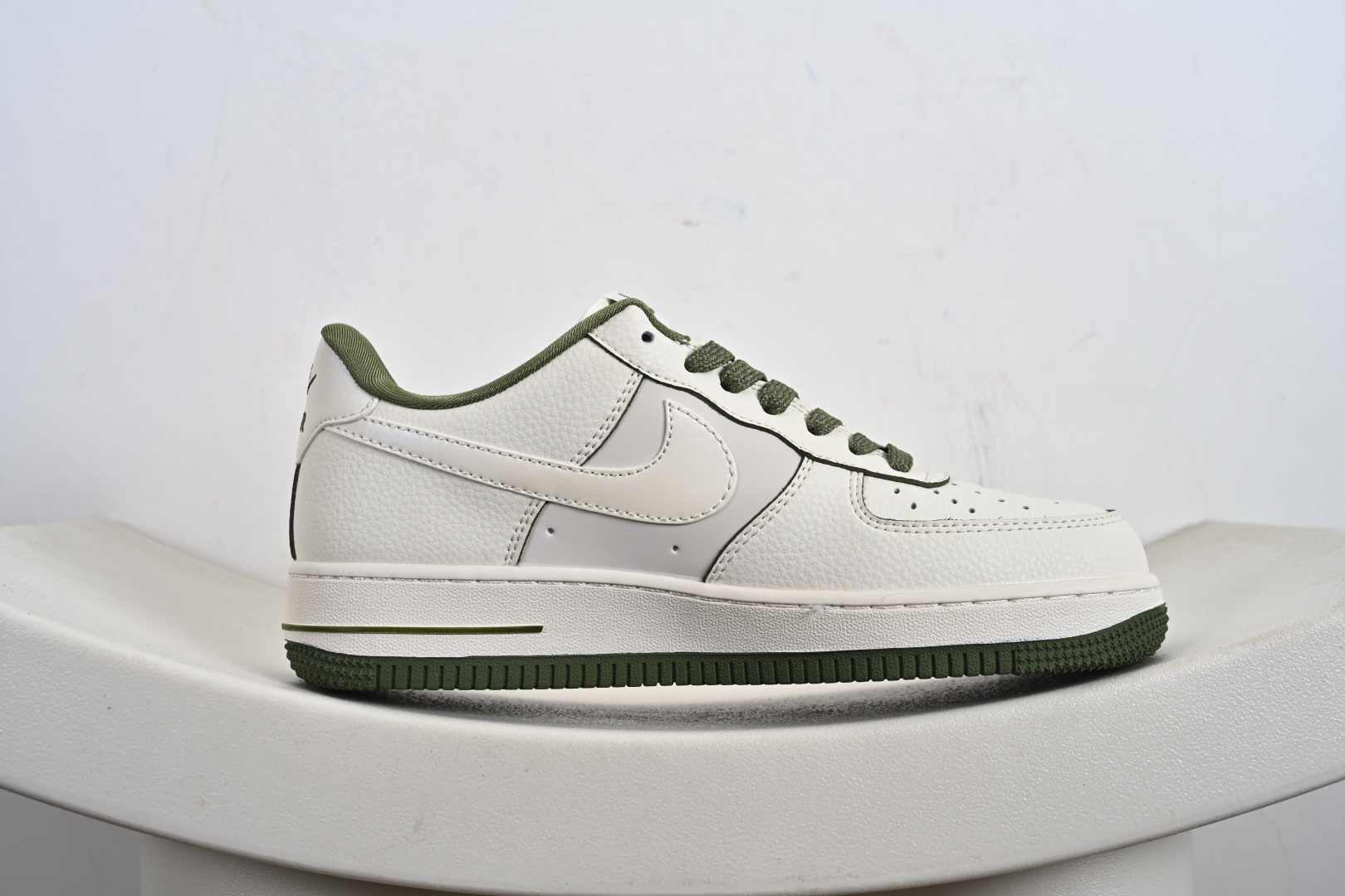 240 定制版 NK Air Force 1 '07 Low “Supreme联名——米白军绿边”空军一号 低帮 运动鞋 XX3168-221