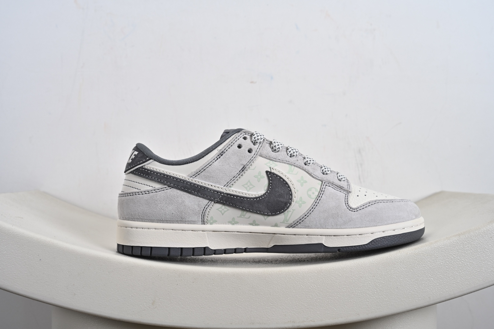 260 定制版 NK Dunk Low 联名 灰白双勾 周年高端定制 低帮休闲板鞋 CX5050-Y20