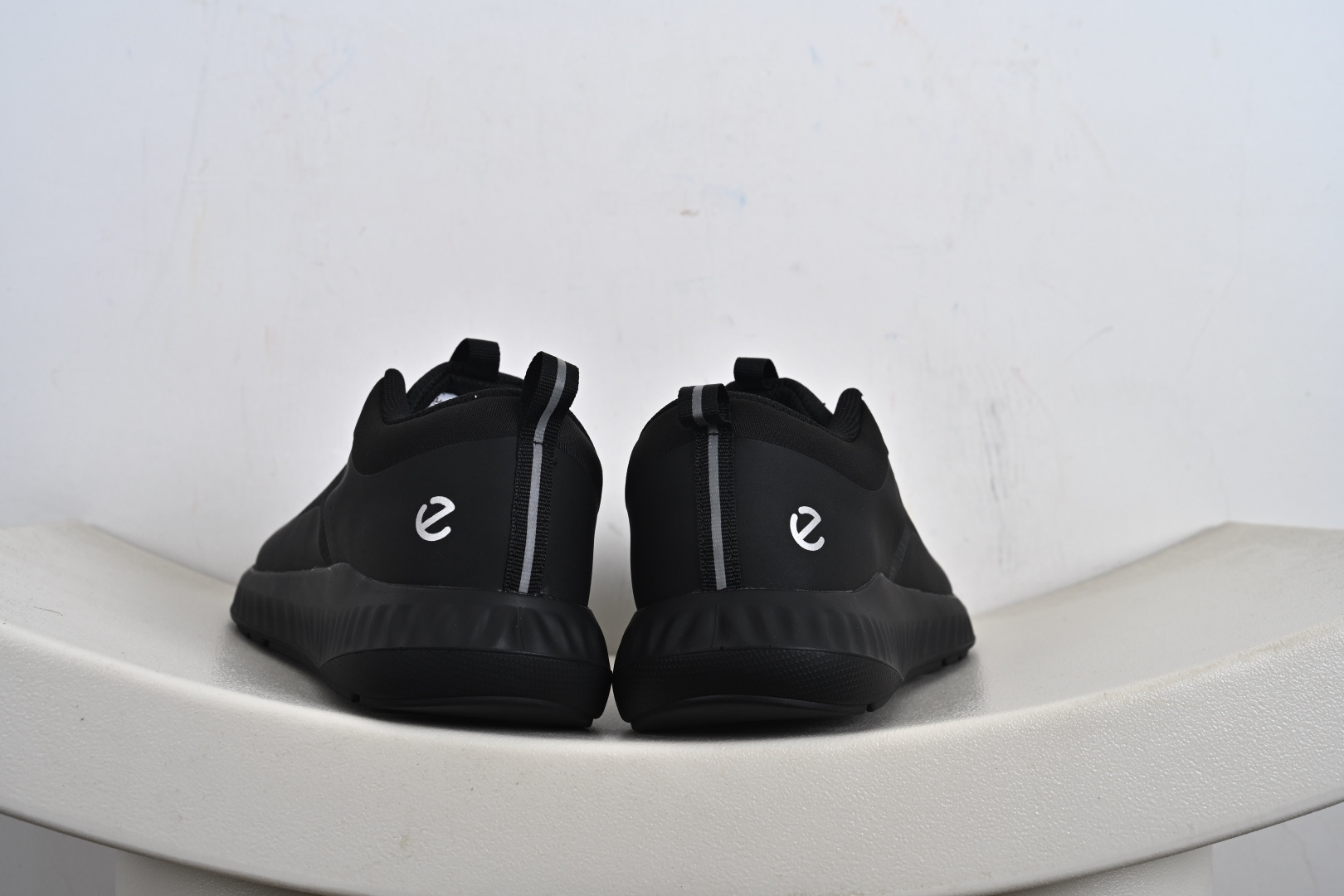 260 ECCO爱步登山鞋男款 舒适户外运动越野跑鞋健步BIOMC踪迹系列 875825