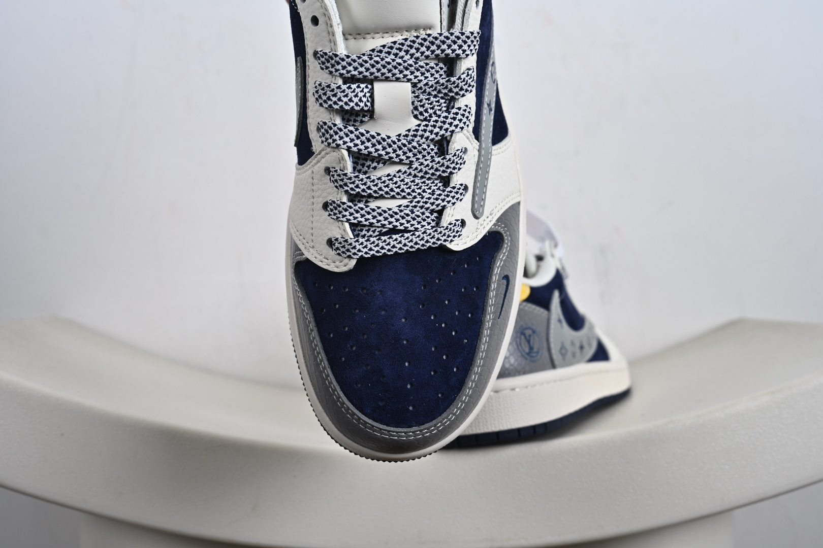 240 高端定制Air Jordan 1 Low LOW SP AJ1 乔1 倒钩联名款 低帮复古篮球鞋 HS8068-061